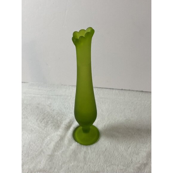 Vintage Westmoreland Green Satin Bud Swung Vase - 10" Mid Century Modern MCM - Picture 4 of 9